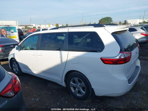 2017 TOYOTA SIENNA LE Mobility/LE — I14