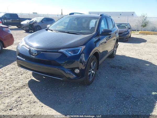 2017 TOYOTA RAV4 XLE — I2