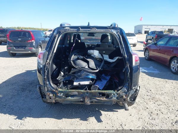 2017 TOYOTA RAV4 XLE — I6