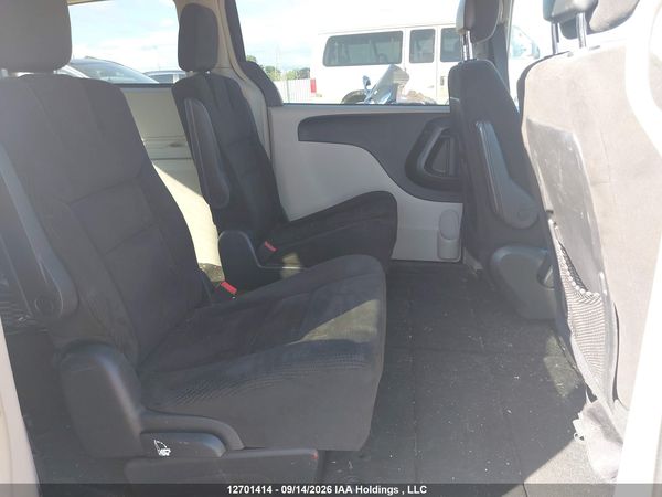 2016 DODGE GRAND CARAVAN Crew — I8