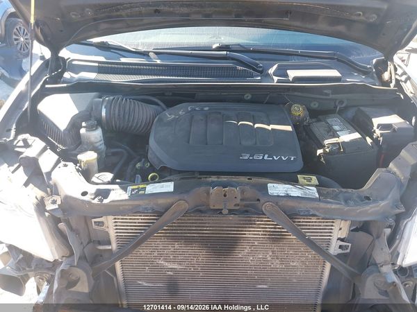2016 DODGE GRAND CARAVAN Crew — I10