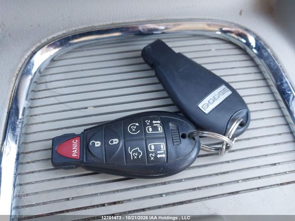 2014 DODGE GRAND CARAVAN CREW — I11
