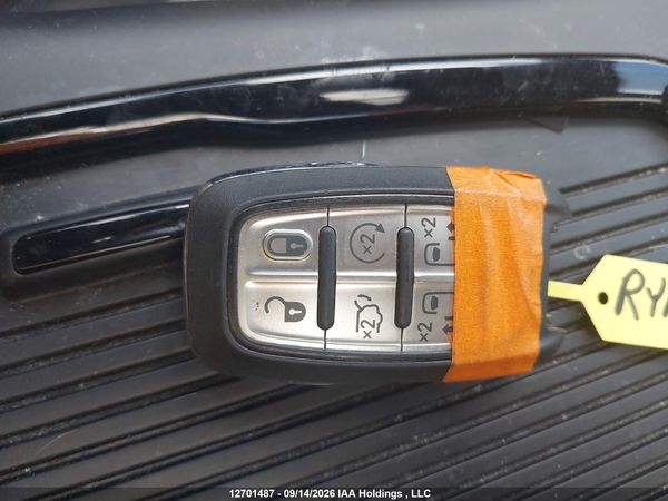 2024 CHRYSLER PACIFICA TOURING L
