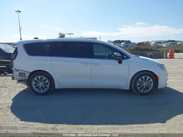 2026 CHRYSLER PACIFICA LIMITED — I14