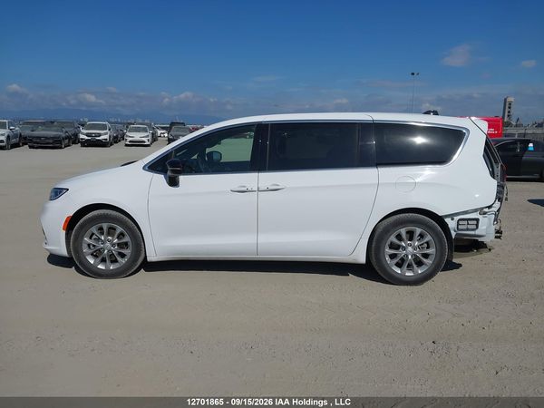 2026 CHRYSLER PACIFICA LIMITED — I15