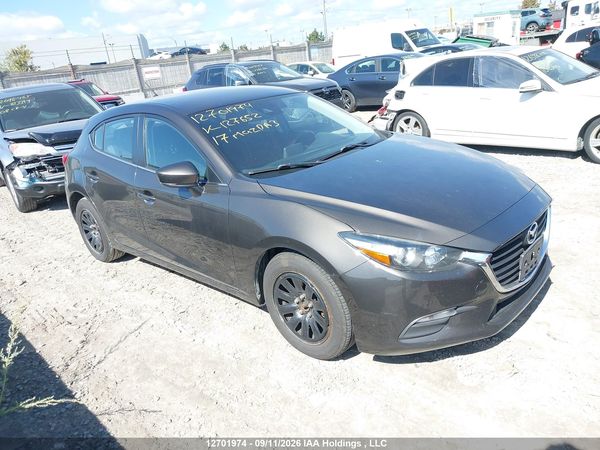 2017 MAZDA MAZDA3 Touring — I1