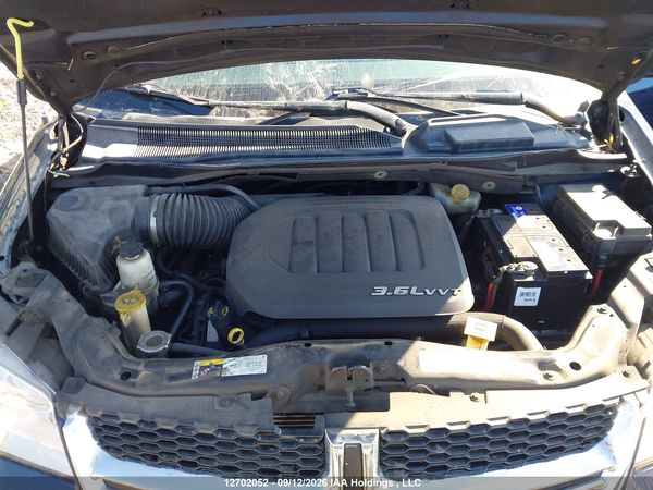 2015 DODGE GRAND CARAVAN CREW — I10