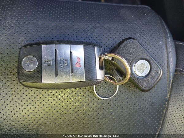 2016 KIA SORENTO 2.0L SX — I11
