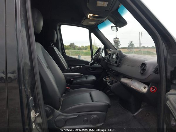 2020 MERCEDES-BENZ SPRINTER 2500 907 (VS30) — I5