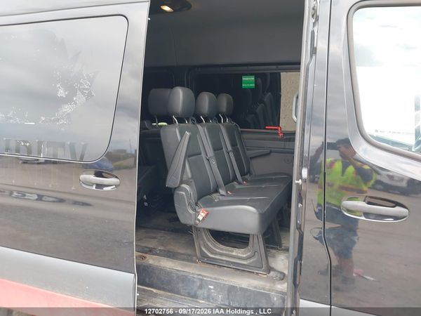2020 MERCEDES-BENZ SPRINTER 2500 907 (VS30) — I8