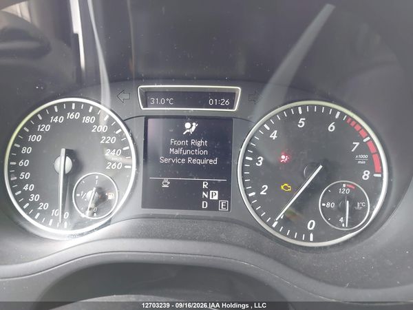 2013 MERCEDES-BENZ B250 — I7