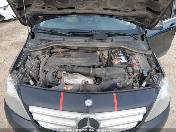 2013 MERCEDES-BENZ B250 — I10
