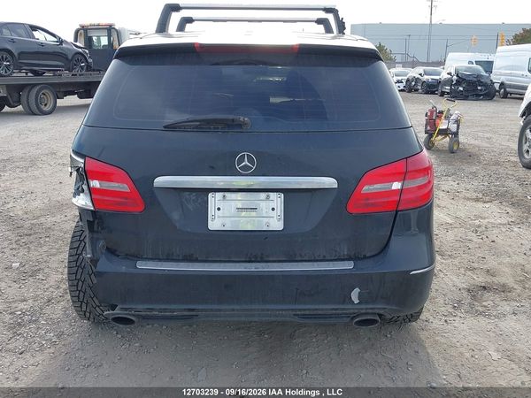 2013 MERCEDES-BENZ B250 — I16