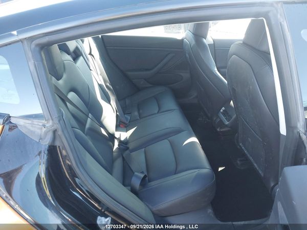 2019 TESLA MODEL 3 — I8