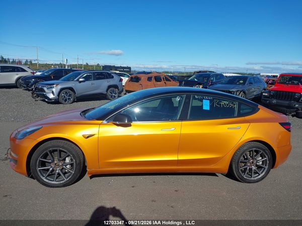 2019 TESLA MODEL 3 — I14