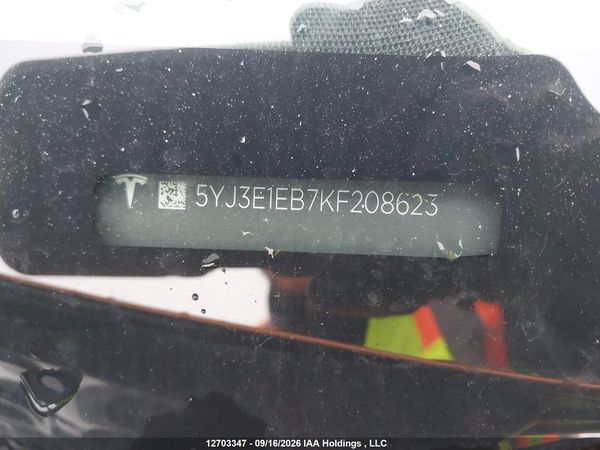 2019 TESLA MODEL 3 — I19