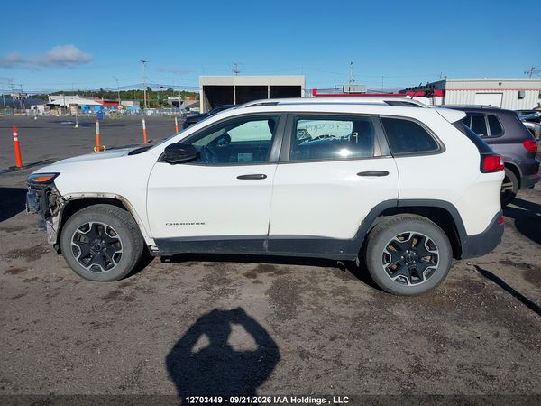 2016 JEEP CHEROKEE SPORT — I15