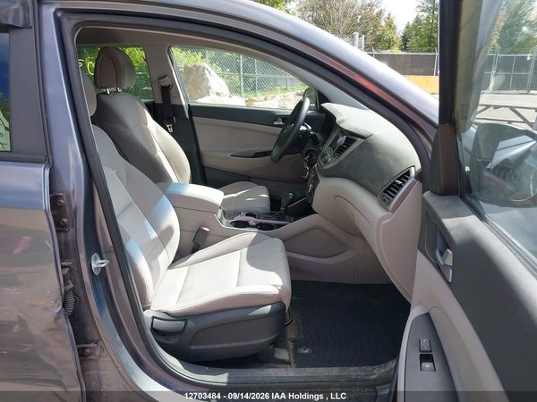 2016 HYUNDAI TUCSON SE — I5