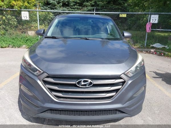 2016 HYUNDAI TUCSON SE — I12