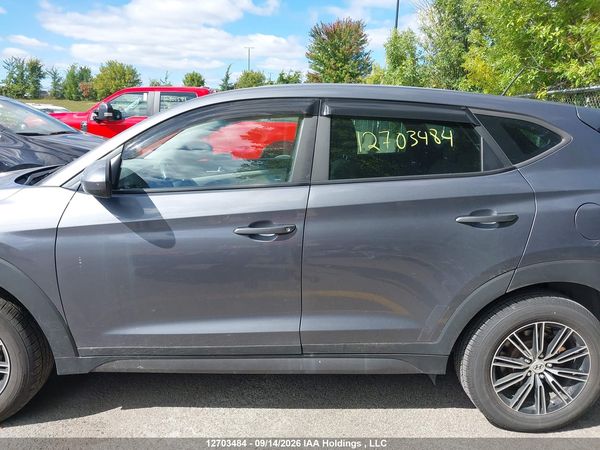 2016 HYUNDAI TUCSON SE — I14