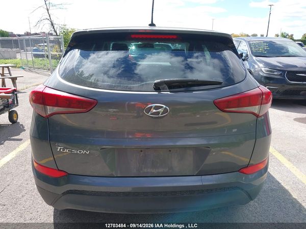 2016 HYUNDAI TUCSON SE — I16