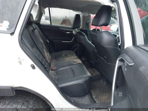 2021 TOYOTA RAV4 XLE/XLE PREMIUM — I8