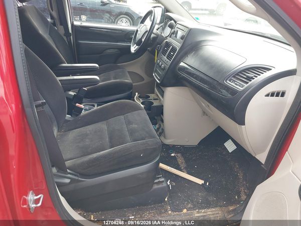 2014 DODGE GRAND CARAVAN SE — I5