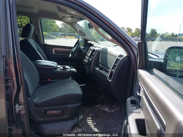 2023 RAM 1500 CLASSIC SLT — I5