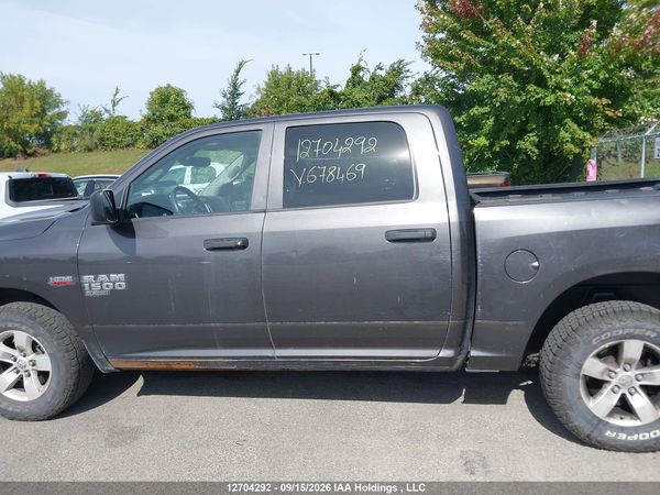 2023 RAM 1500 CLASSIC SLT — I14