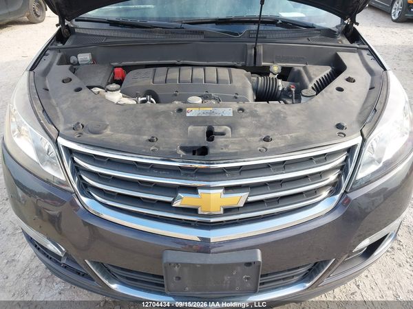 2016 CHEVROLET TRAVERSE LT — I9