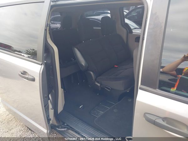 2019 DODGE GRAND CARAVAN SE — I8