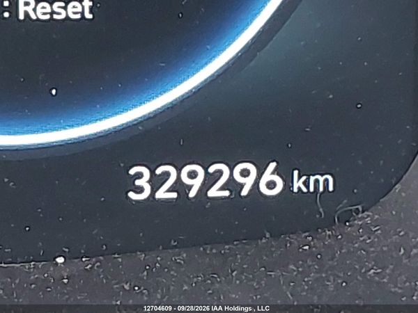 2023 HYUNDAI SANTA FE LUXURY HYBRID AWD — I15