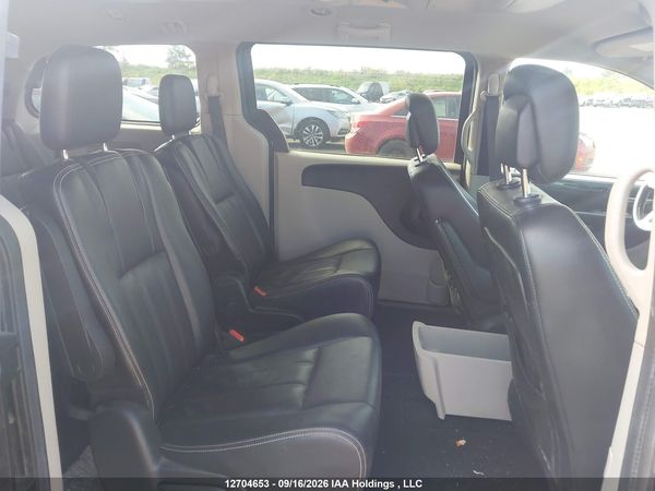 2018 DODGE GRAND CARAVAN CREW — I8