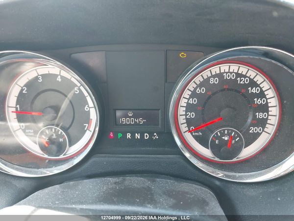 2016 DODGE GRAND CARAVAN SE/SXT — I7