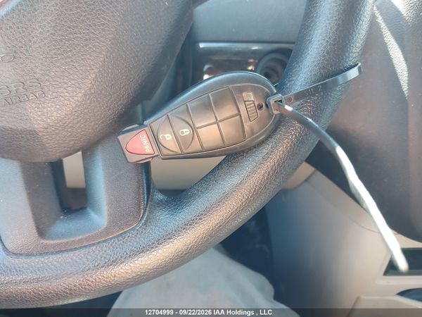 2016 DODGE GRAND CARAVAN SE/SXT — I11