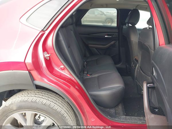 2025 MAZDA CX-30 PREMIUM — I8
