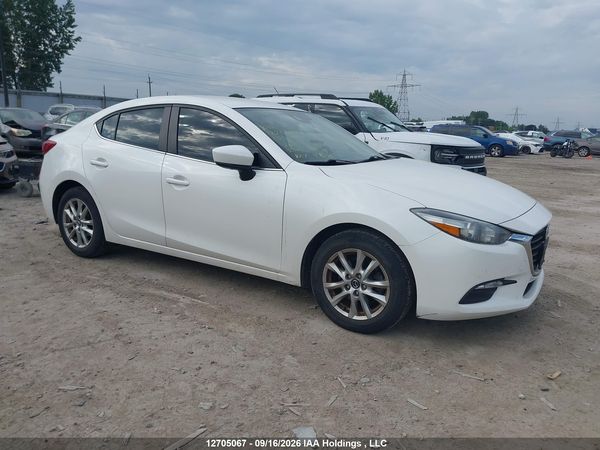 2018 MAZDA MAZDA3 Touring — I1