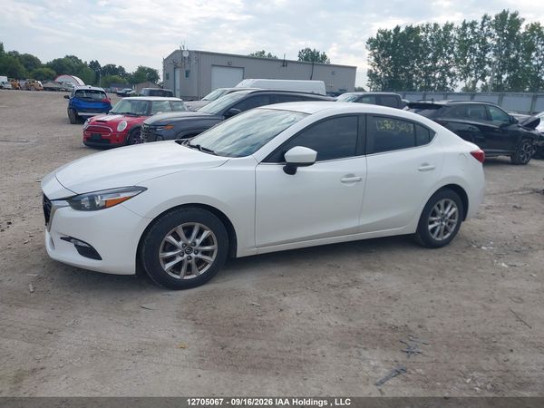 2018 MAZDA MAZDA3 Touring — I14