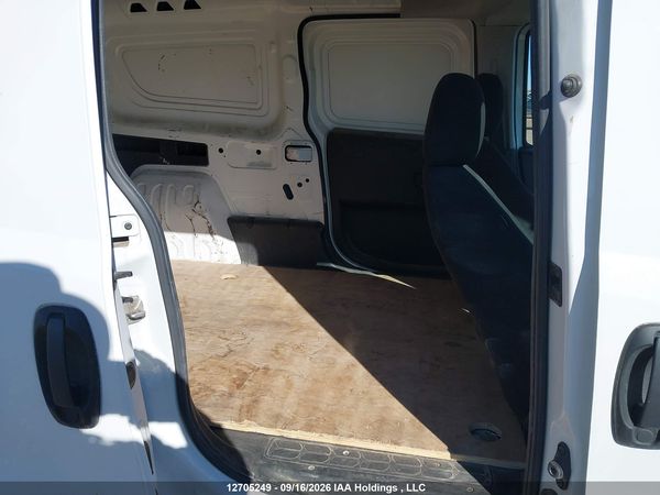 2016 RAM PROMASTER CITY TRADESMAN — I8