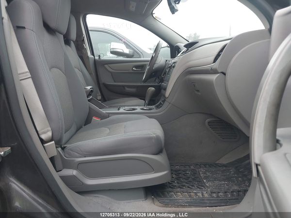 2015 CHEVROLET TRAVERSE LS — I5