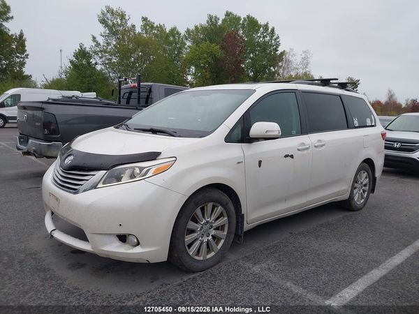 2017 TOYOTA SIENNA — I6