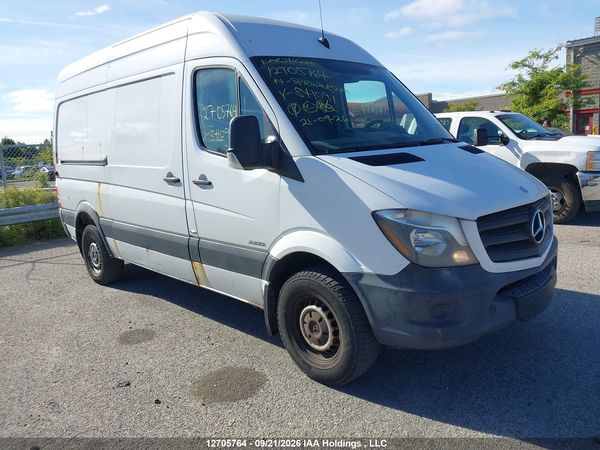 2014 MERCEDES-BENZ SPRINTER 2500 STANDARD ROOF V6 — I1