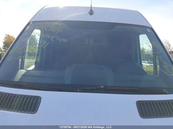 2014 MERCEDES-BENZ SPRINTER 2500 STANDARD ROOF V6 — I17