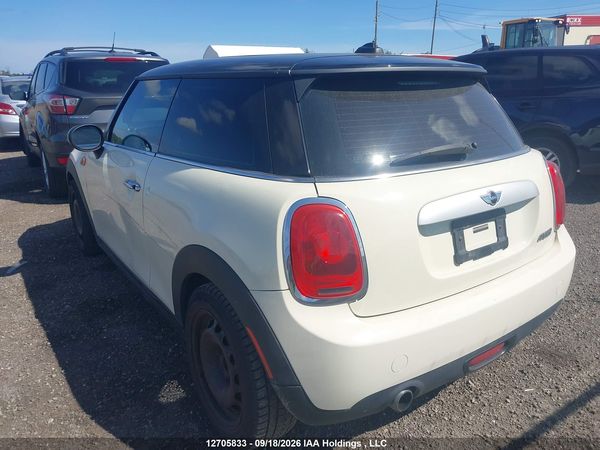 2015 MINI 3 DOOR COOPER — I3