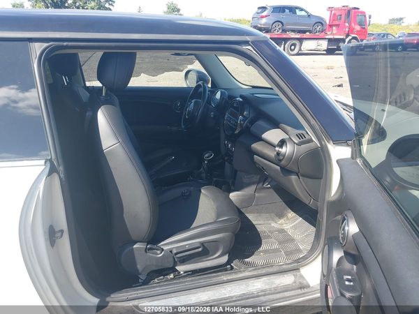 2015 MINI 3 DOOR COOPER — I5