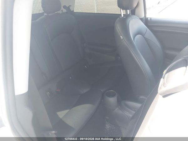 2015 MINI 3 DOOR COOPER — I8