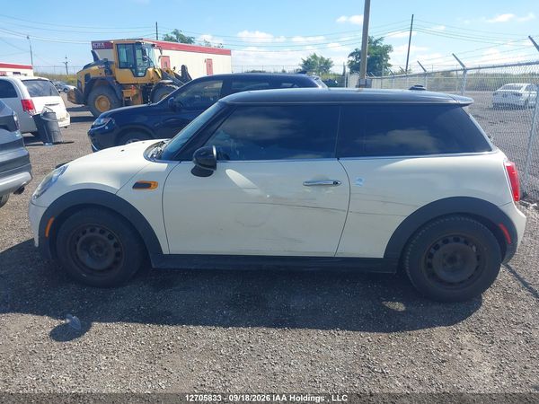 2015 MINI 3 DOOR COOPER — I14