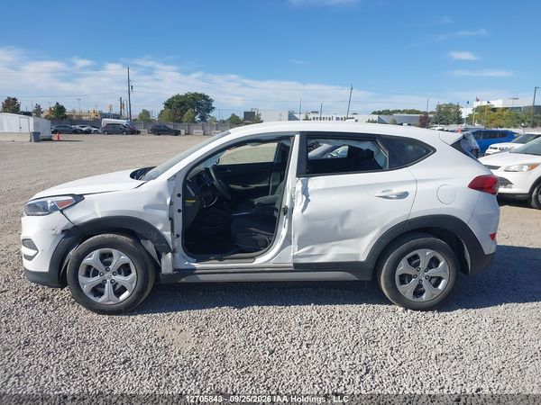2018 HYUNDAI TUCSON BASE 2.0L — I14