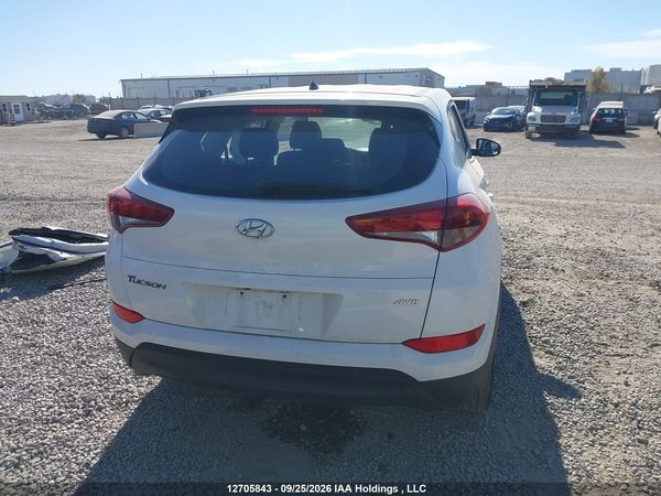 2018 HYUNDAI TUCSON BASE 2.0L — I16