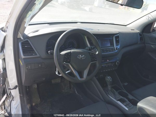2018 HYUNDAI TUCSON BASE 2.0L — I18